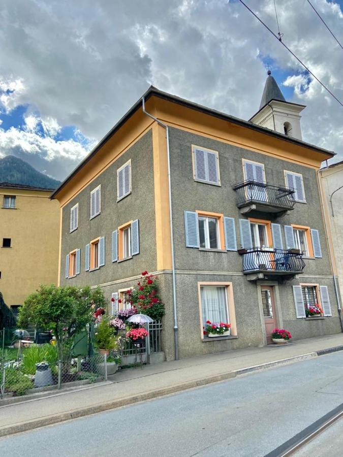 Chasa Sassalbo Panzió Poschiavo Kültér fotó